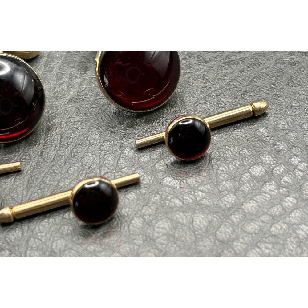 Vintage Swank Deep Red Cabochon Cufflinks Shirt Studs Cuff Buttons Gold Tone Set